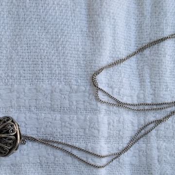 SREBRNI LANČIĆ S FILIGRANSKIM PRIVJESKOM 3