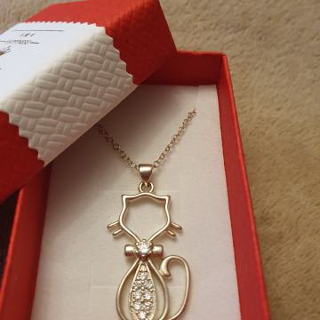 Srebrni lančić maca sa cirkonima