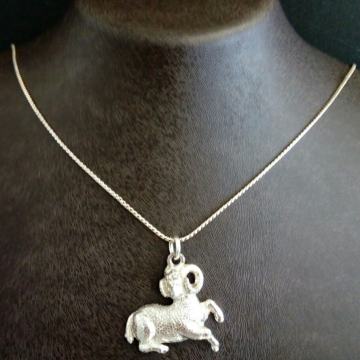 SREBRNI LANČIĆ I PRIVJESAK OVAN 7,86g .925, R1, RATE, POVOLJNO!