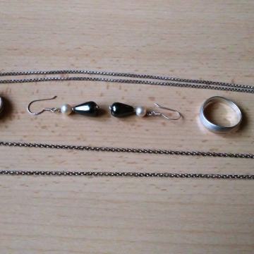 Srebrni nakit, lančići, prstenje i naušnice