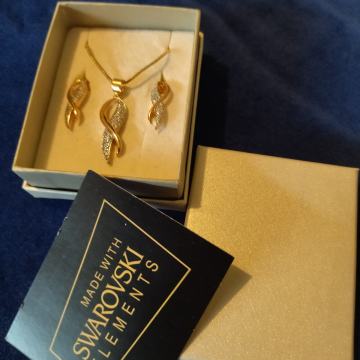 SWAROVSKI - OGRLICA I NAUŠNICE