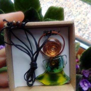 Unikatna staklena ogrlica anđeo