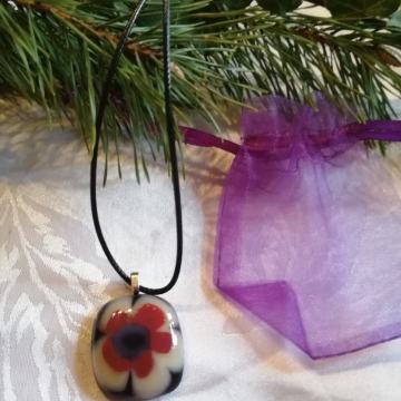 unikatni stakleni privjesak