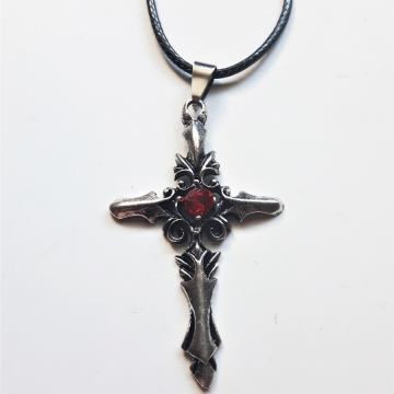 Vampire cross gothic ogrlica