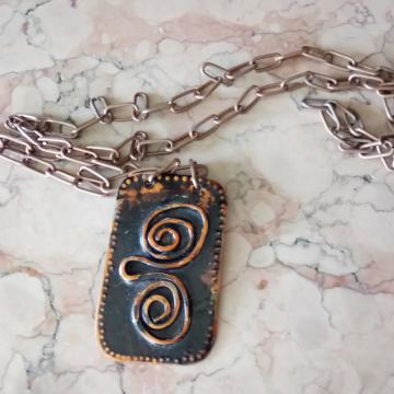 Vintage bakrena ogrlica