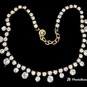 Vintiđ KRAMER ogrlica iz 1950-ih s prozirnim fasetiranim kamenčićima