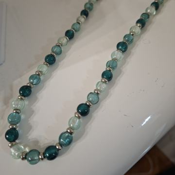 ZELENA OGRLICA  -  NOVO