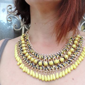 Žuta statement ogrlica