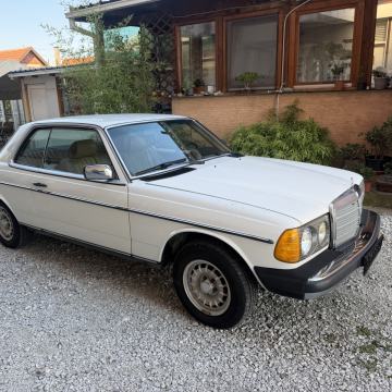 Mercedes 300C  TD   1985._