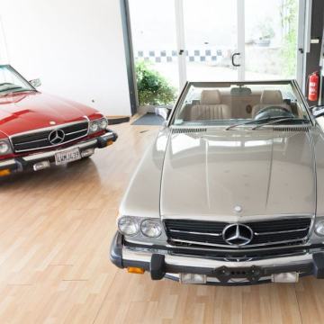 Mercedes-Benz 560SL roadster/California