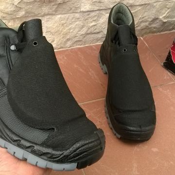 RASPRODAJA cipele S3 EUR 46 lagane radne s jezikom u zaštiti NOVO!!