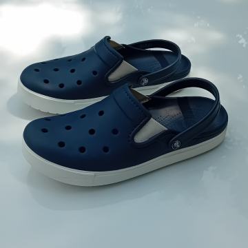 Crocs sandale / natikače br. 42 / 43 M9 / W 11