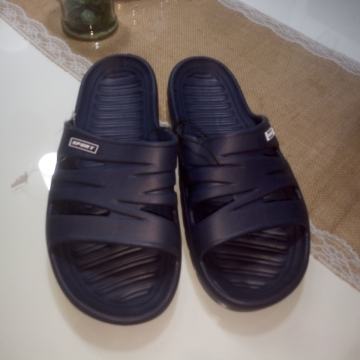 TAMNO PLAVE PAPUČE - NATIKAČE  BR. 42 -  NOVO