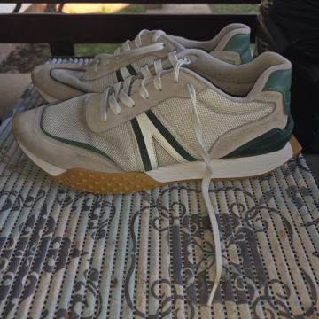 Prodajem lacoste tenisice