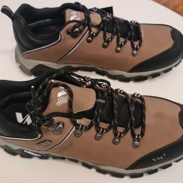 Radne cipele tenisice br. 43