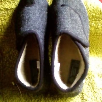 PAPUCE-ŠLAPE DUBOKE S KRZNOM - vuna-br.45