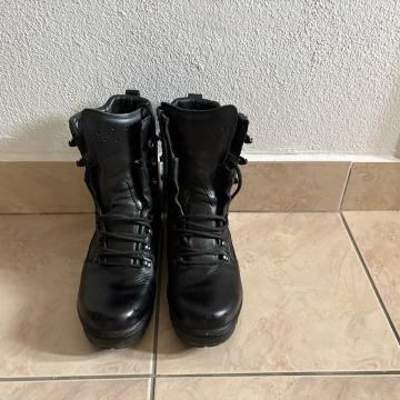 Vojne čizme, broj 44