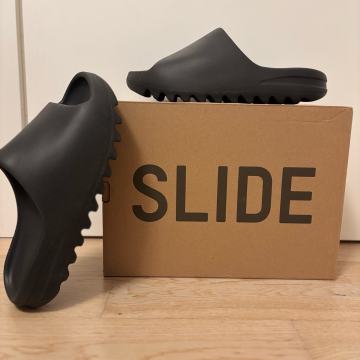 Yeezy slide