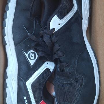 Zastitne tenisice Dunlop - Nove