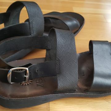 ZEUS kozne sandale br 42