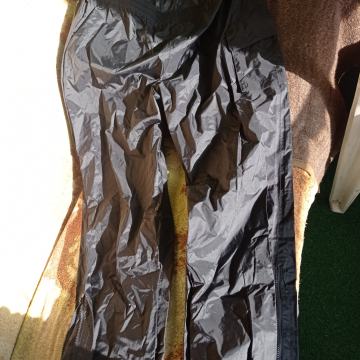 HLAČE -trenirka vel. XXL-kišne-vodootporne-Novo