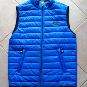 HUGO BOSS prsluk, original 100%, kupljen u Njemačkoj