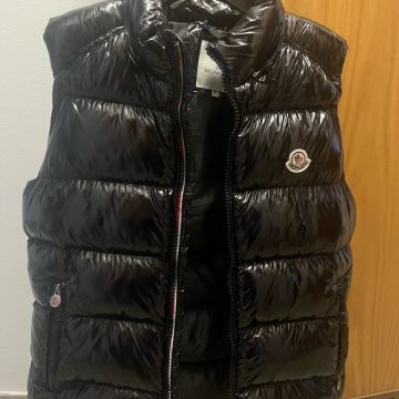 Moncler prsluk