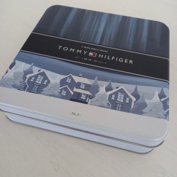 NOVO TOMMY HILFIGER ČARAPE U LIMENOJ KUTIJI 4- pack LIMITED