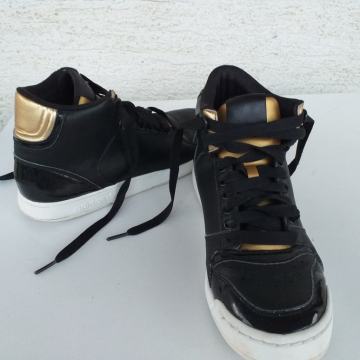 ADIDAS tenisice br. 40