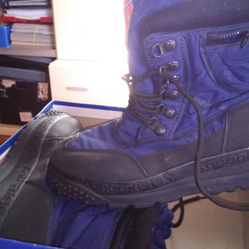 Buce (čizme gležnjače) skoro nove 41 br. Pogledajte i druge moje oglas