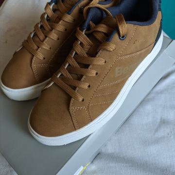 Tenisice sportske ležerne Bench, NOVO, veličina 40