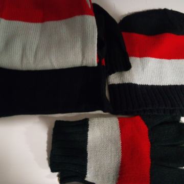 Atraktivan set kapa šal rukavice pamuk univerzal m/ž NOVO nekorišteno