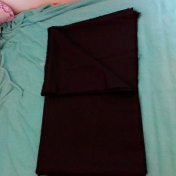 Crni svečani materijal