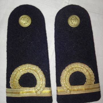 Epolete uniforme trećeg časnika palube (trgovačke mornarice)
