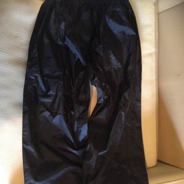 Hlače za motor skuter protiv kiše nove