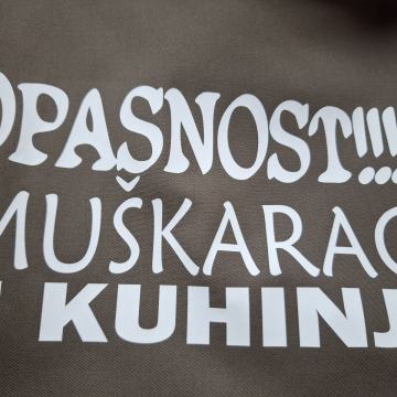 Pregača sa šaljivim natpisom SMB 9