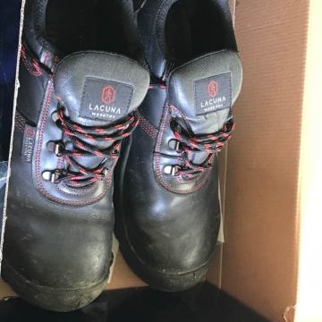 Radna odijela i obuća vel. 64