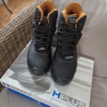 H-PLUS PORTO (Haberkorn), visoke zaštitne cipele razine S3 SRC.