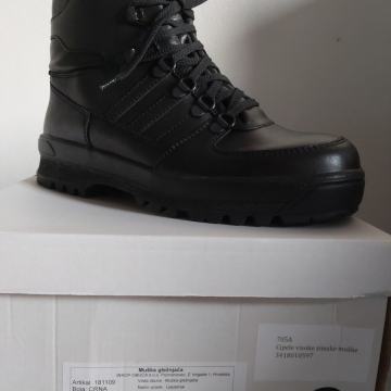 INKOP GLEŽNJAČE NOVE br. 40.Te BENNON gležnjače br. 44