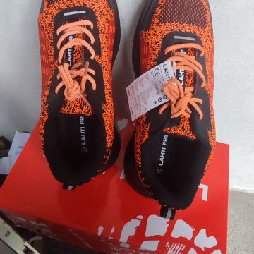 LAHTI PRO ZASTITNE TENISICE