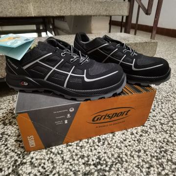 Radne cipele grisport broj 42