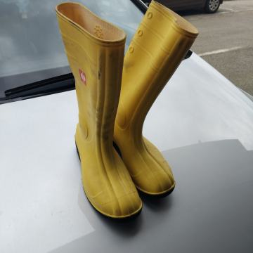 Radne čizme ,broj.45