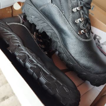 Radne čizme 42 vel.