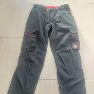 Radne hlače, prusluk i cipele