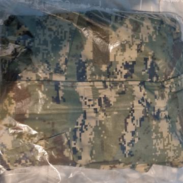 Vojna jakna, košulje, hlače