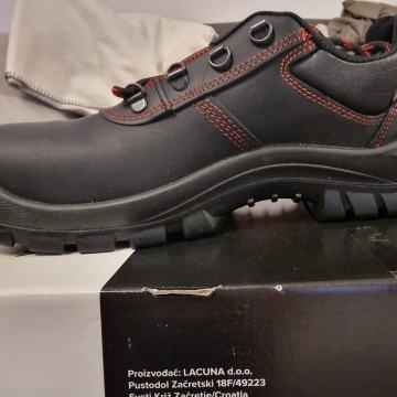 Zaštitne cipele 43
