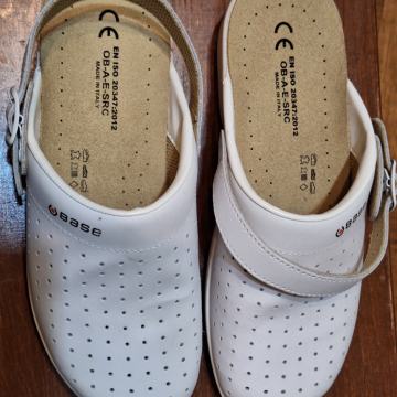 Anatomske natikače BASE broj 39