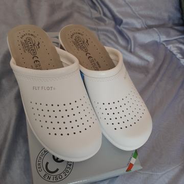 Nove Anatomske natikače