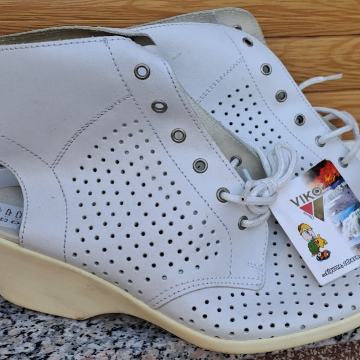 Borosane Viko,41 nove,koža prodajem !