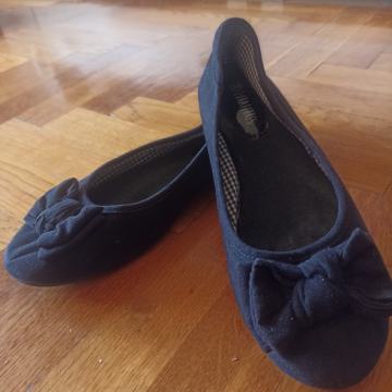 CRNE VELUR BALERINKE 38 LORA FORRES RAVNE ŽENSKE CIPELE